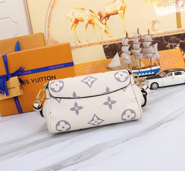 ルイヴィトンバッグ側面デザイン